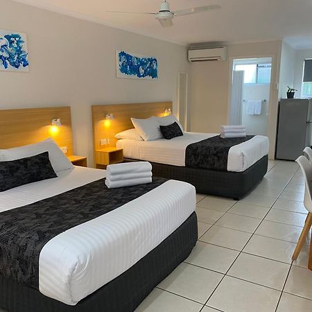 Tin Can Bay Motel Экстерьер фото
